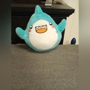 Lanky Box Thicc Shark Plush Animal 8"